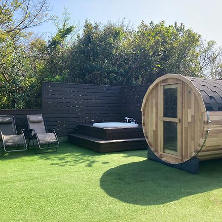 海まで3分の貸別荘 Malibu Ichinomiya バレルサウナ ジャグジー Bbq完備 Exteriör bild